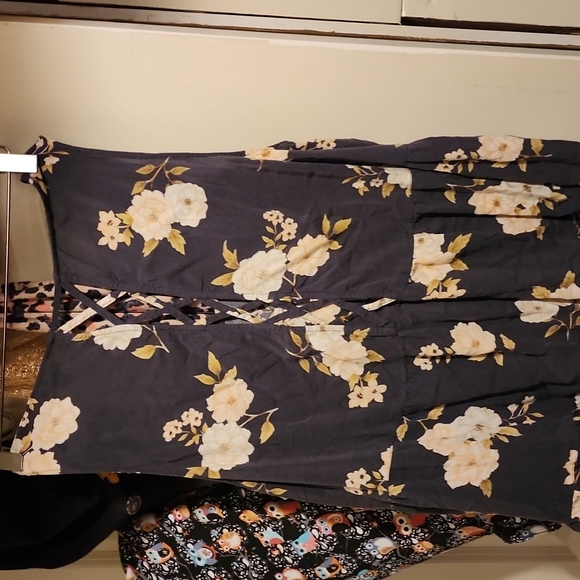 Business Casual tank top - Picture 2 of 3